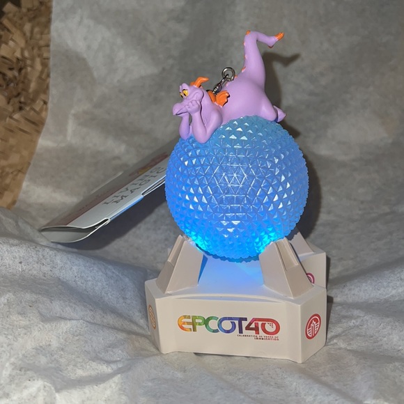 Spaceship Earth with Figment Light-Up Ornament – EPCOT 40th Anniversary - Picture 4 of 14